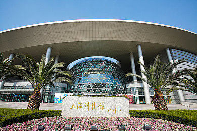 拍国产真实乱人偷精品：揭秘光影深处：国产影视精品探秘之旅-3